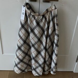 Plaid A-Line Skirt in Cream and Black